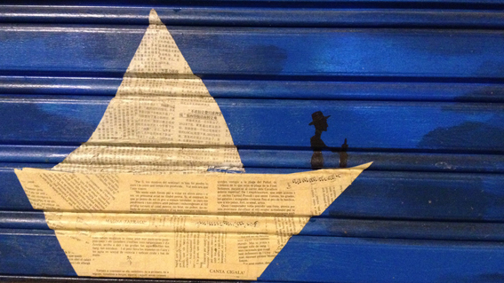 maria_barcelona_barco_papel